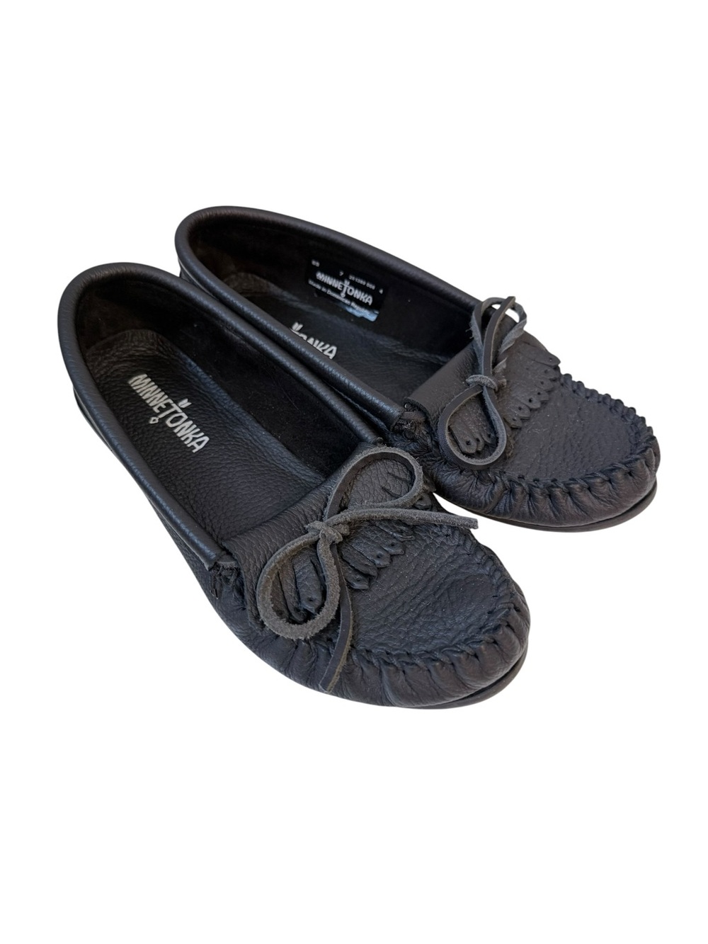 Minnetonka Women's Deerskin Kilty Leather Moccasins Black Size 7